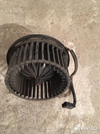Вентилятор печки Volkswagen Passat