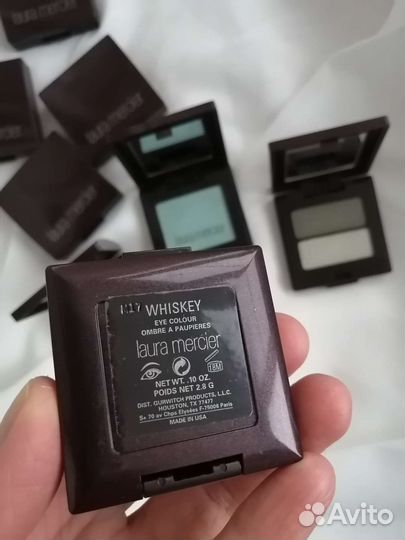 Моно-тени от Laura Mercier