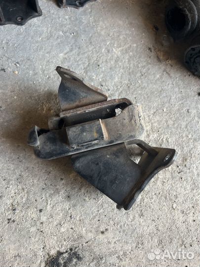 Подушка двигателя Kia Sorento1 2.5crdi D4CB