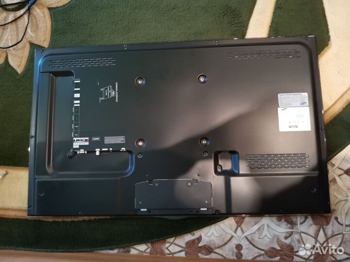 Сломанный телевизор Samsung 7 series tu7500