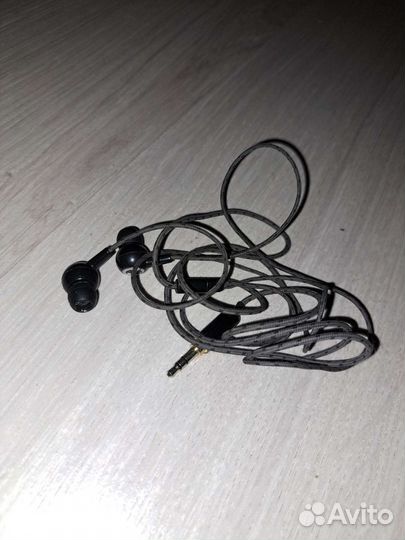 Проводные наушники Jbl