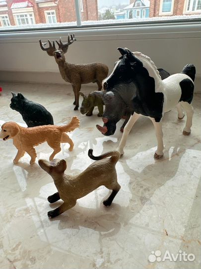 Набор фигурок животных
