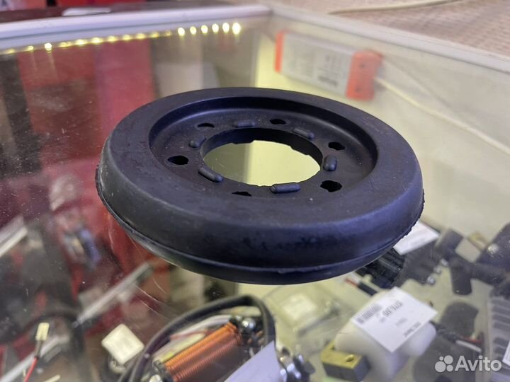 Каток резиновый на тележку широкий