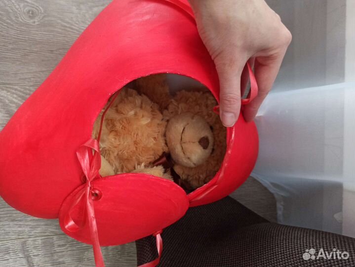 Подарочная упаковка, бокс сердце Love is