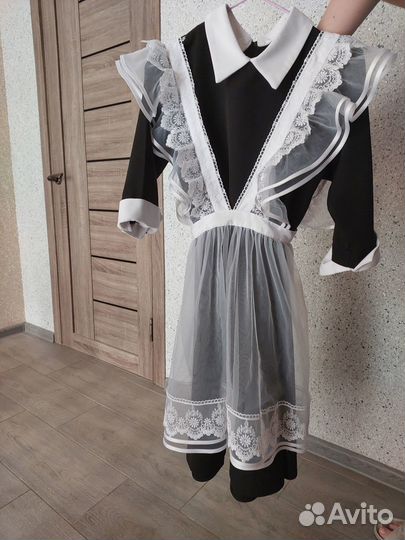 Школьная форма для девочки 44-46р