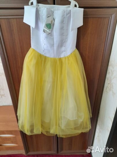 Платье для девочки новое