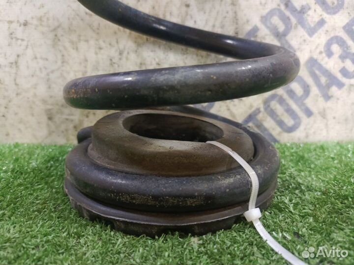 Пружина подвески задняя левая Nissan Murano