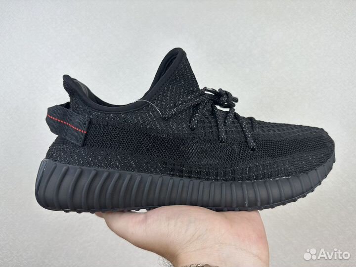 Кроссовки Adidas Yeezy 350. Размеры 42, 43, 44