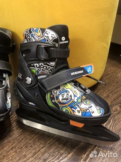 Коньки хоккейные