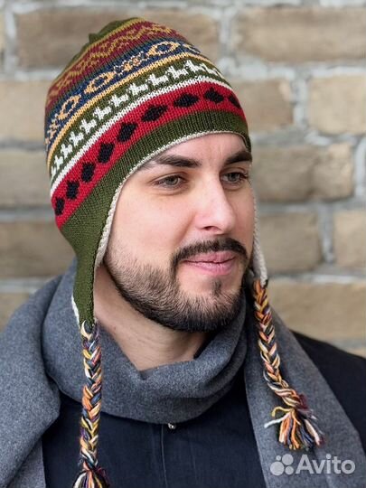 Мужская шапка двусторонняя с ушками зимняя Чульо 100% альпака цвет беж-фисташковый уно