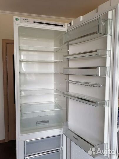 Холодильник Siemens