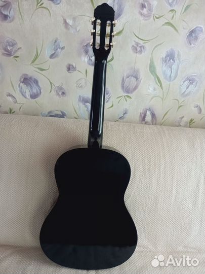 Новая классическая гитара + чехол + комплект струн