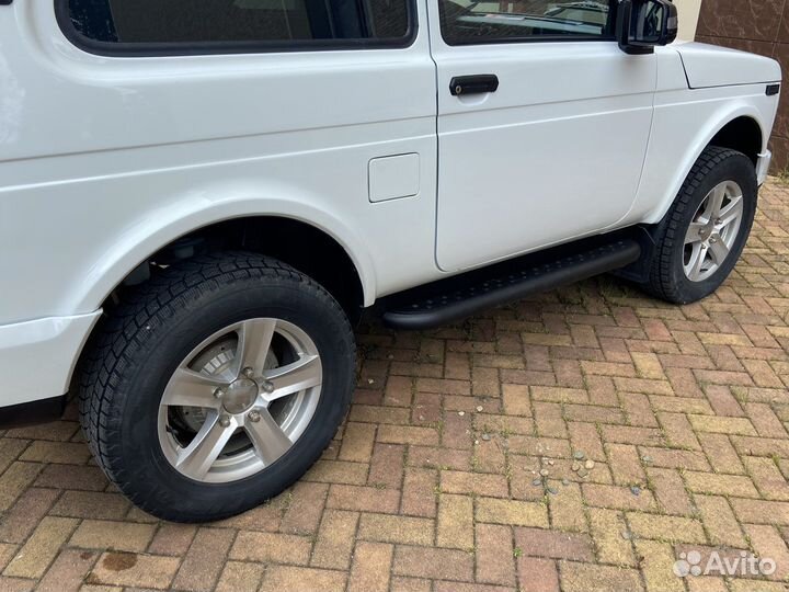 Колеса в сборе на ниву 16