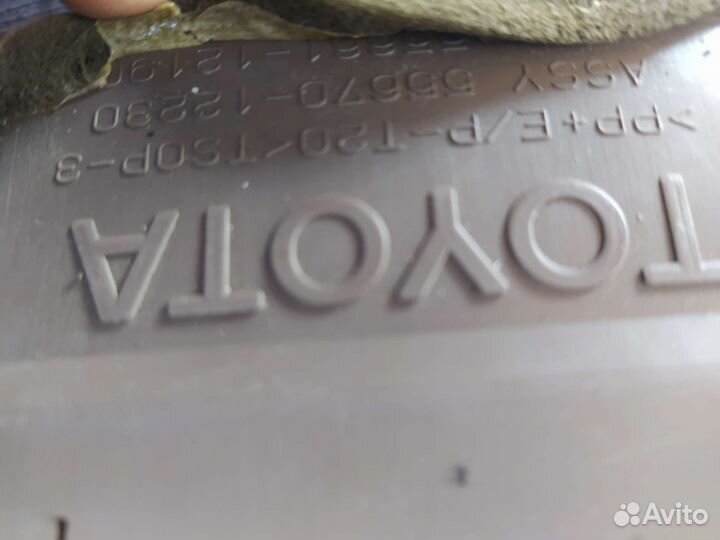 Дефлектор воздуховода левый Тойота Королла CE110