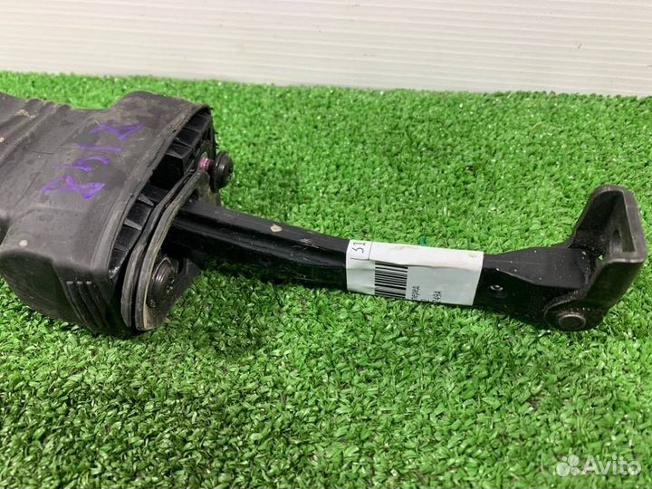 Ограничитель двери передний Audi A6 С7 chva 2012