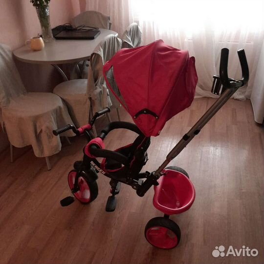 Велосипед с родительской ручкой