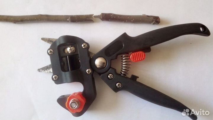 Секатор прививочный