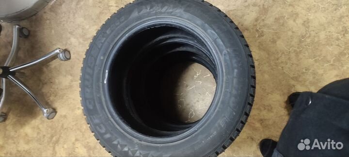 Bridgestone Ice Cruiser 5000 175/65 R14 82