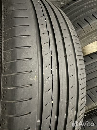 Yokohama BluEarth AE50 SUV 215/65 R17 99V