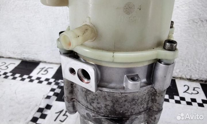 Насос гур Renault Duster