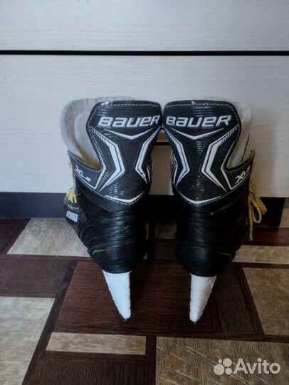 Хоккейные коньки bauer размер 33,5