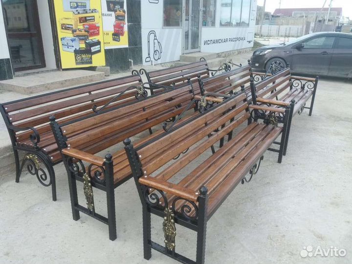 Кованные скамейки