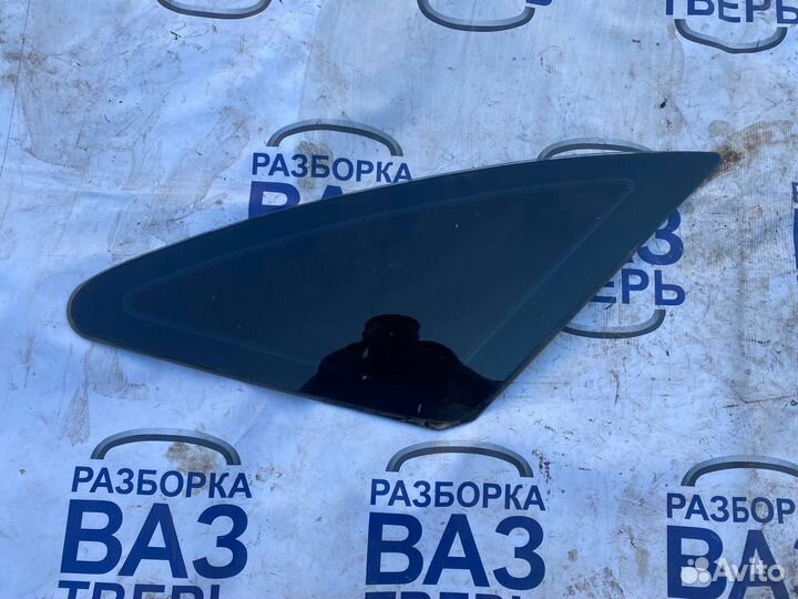 Стекло глухое Приора хетчбэк