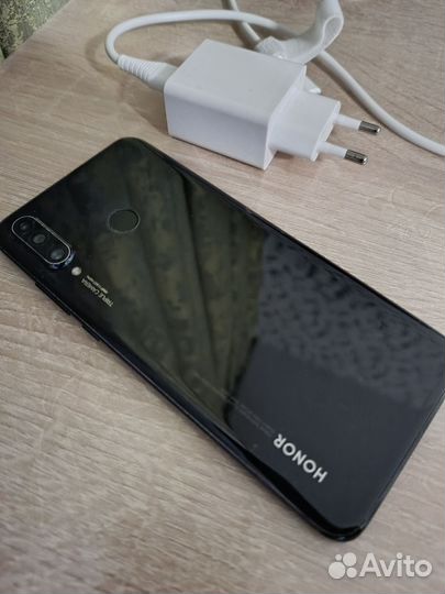 HONOR 20 Lite (RU), 4/128 ГБ