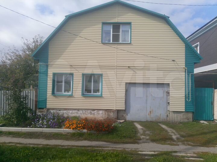 Дом 140 м² на участке 4,4 сот.