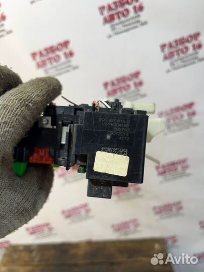 Блок предохранителей салона Skoda Octavia A7