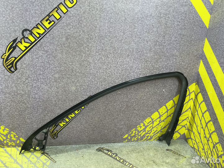 Накладка передней левой двери Insignia Инсигния