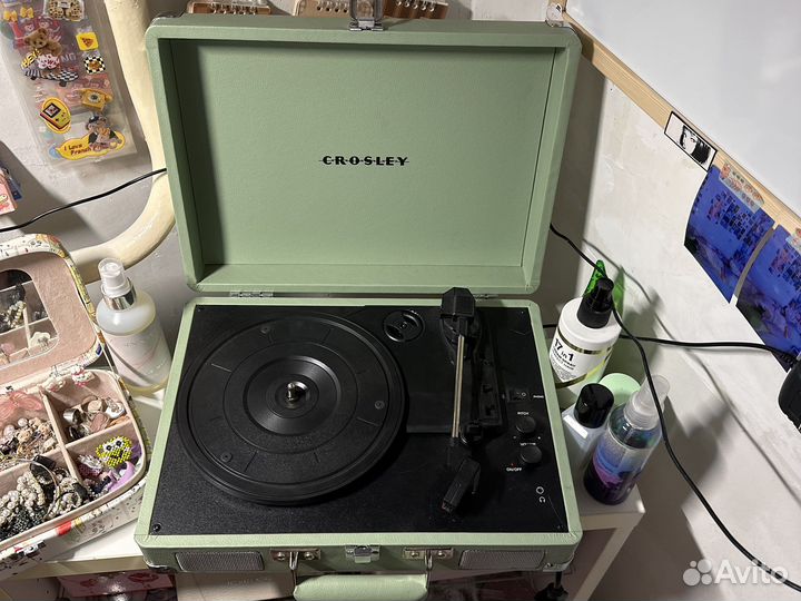 Виниловый проигрыватель crosley