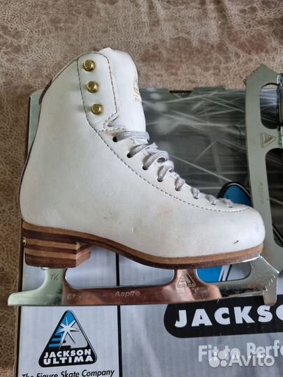 Фигурные коньки Jackson Freestyle 13 C