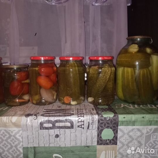 Огурцы соленые, варенье