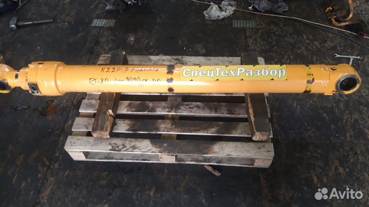 Гидроцилиндр рукояти экскаватора Hyundai R220-9S