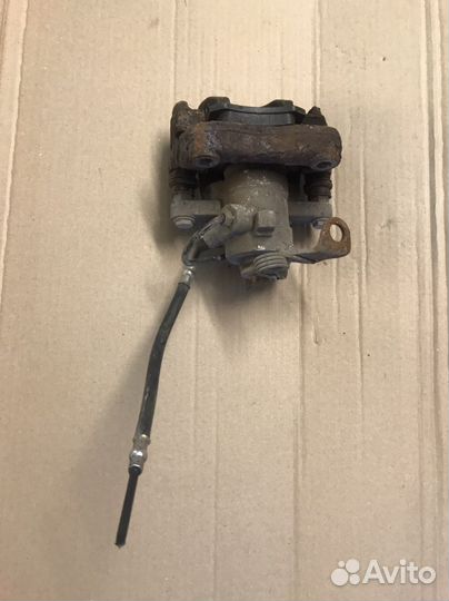 Суппорт задний левый Peugeot 308