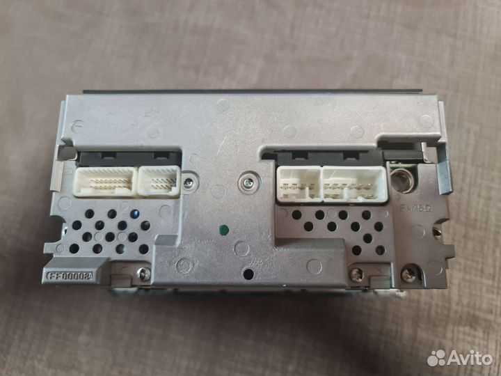 Штатная магнитола toyota avensis II