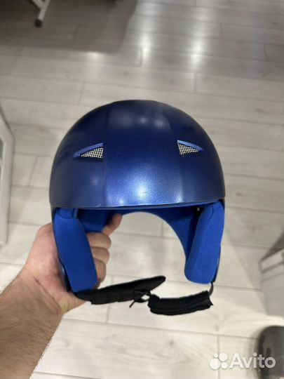 Горнолыжный шлем