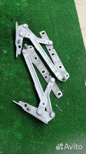 Петли крышки багажника задние Ford Focus Split