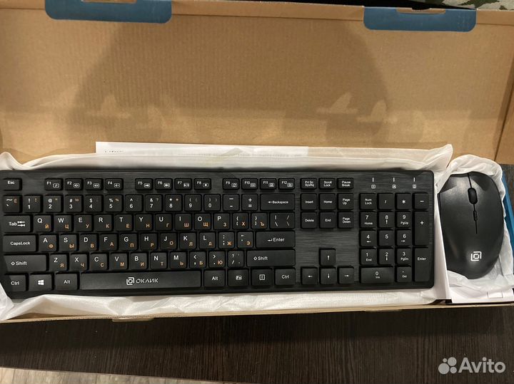 Беспроводная клавиатура и мышь