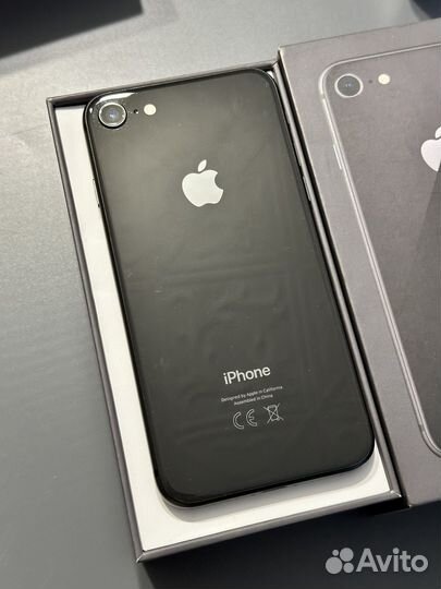 iPhone 8, 64 ГБ