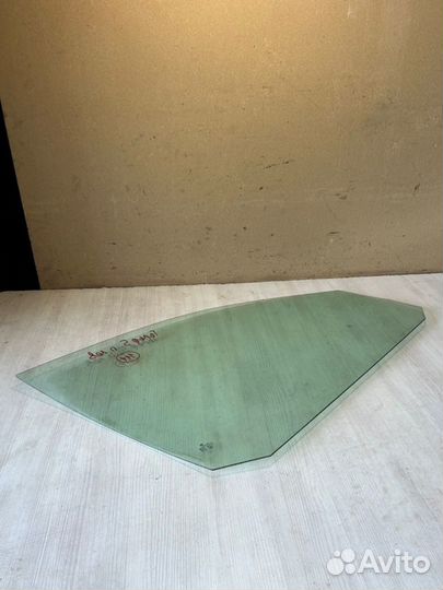 Стекло переднее левое Volkswagen Golf 5 BSE