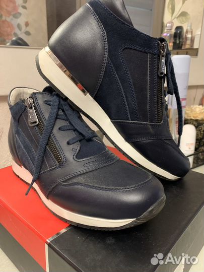 Кроссовки (ботинки) Pierre Cardin р.40