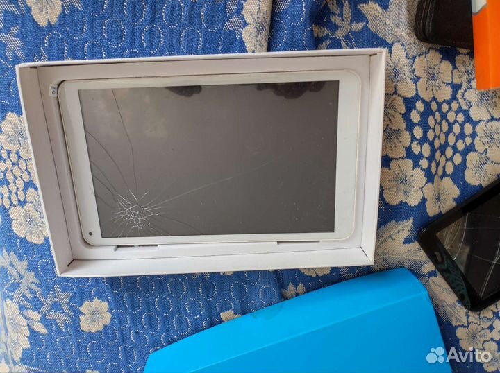 Планшеты на запчасти