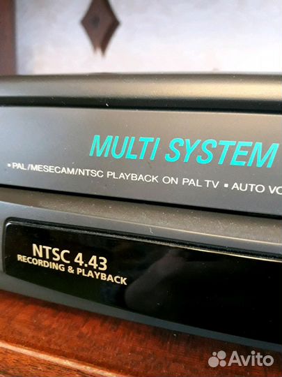 Видеомагнитофон