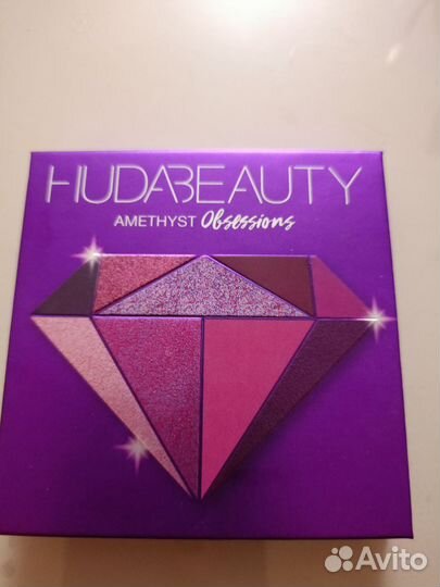 Палатка теней Huda Beauty