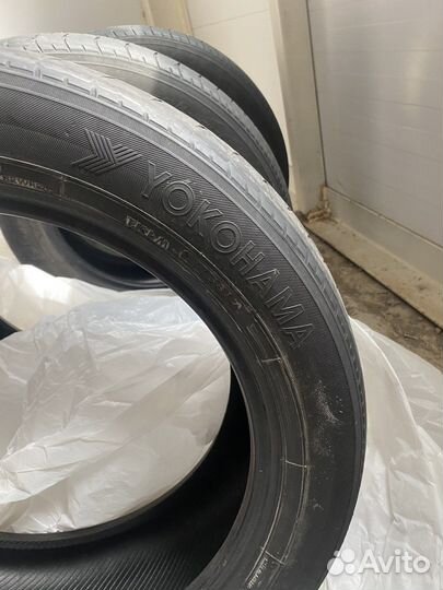 Yokohama BluEarth E70 215/55 R17 94V