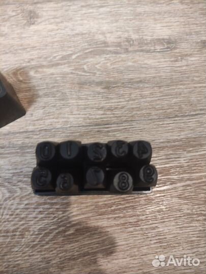 Набор инструментов шрифт 10