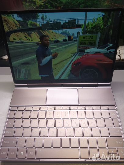 GPD WIN Max 2 8840U 32GB 1TB