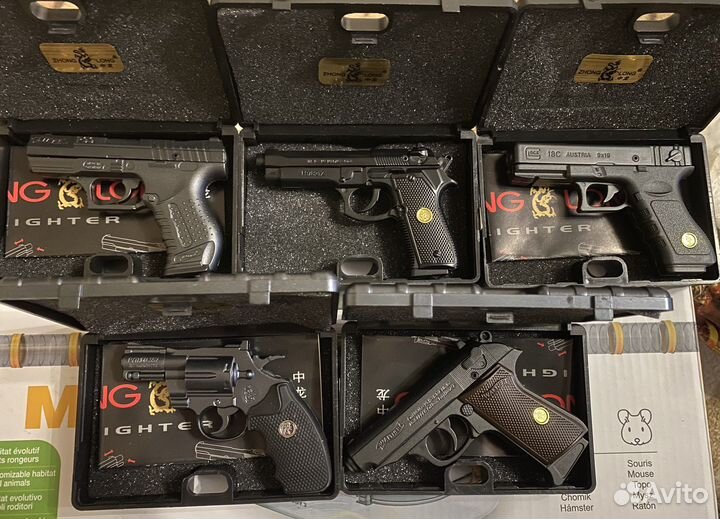 Зажигалки-пистолеты, одним лотом. Цену предлагайте